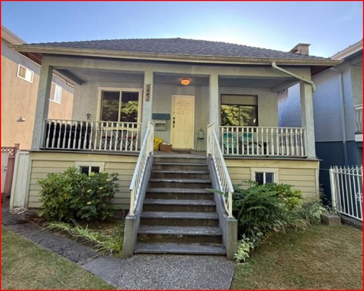Property Photo: 5441 Dundee Street BC V5R 3T8