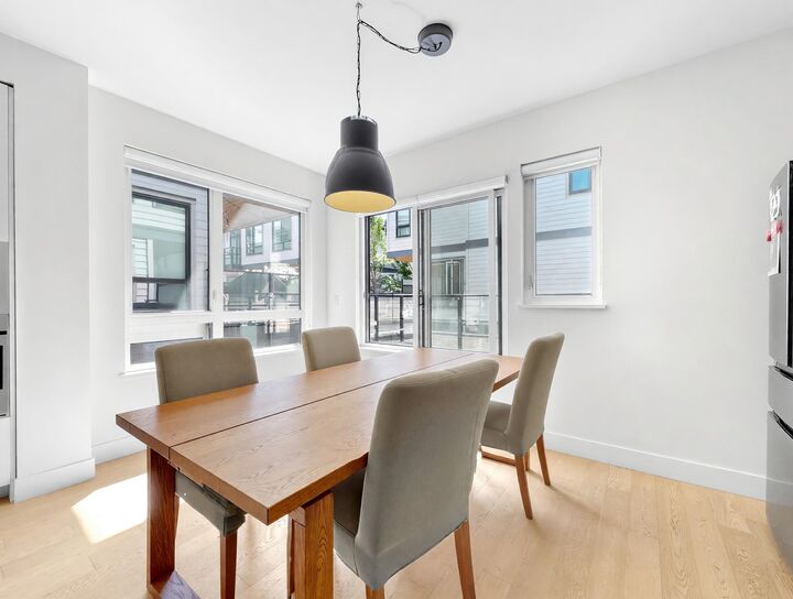 Property Photo: 1116 Falcon Drive BC V3E 0M7