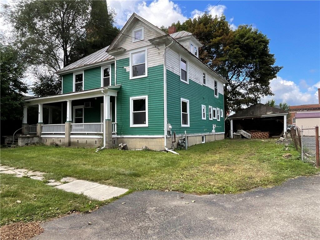 Property Photo:  37 Elizabeth Street  NY 14437 