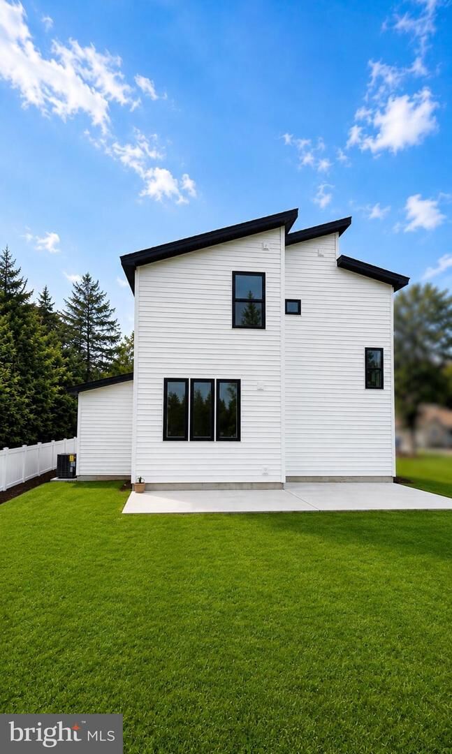Property Photo:  218 S Jefferson Avenue  NJ 08063 