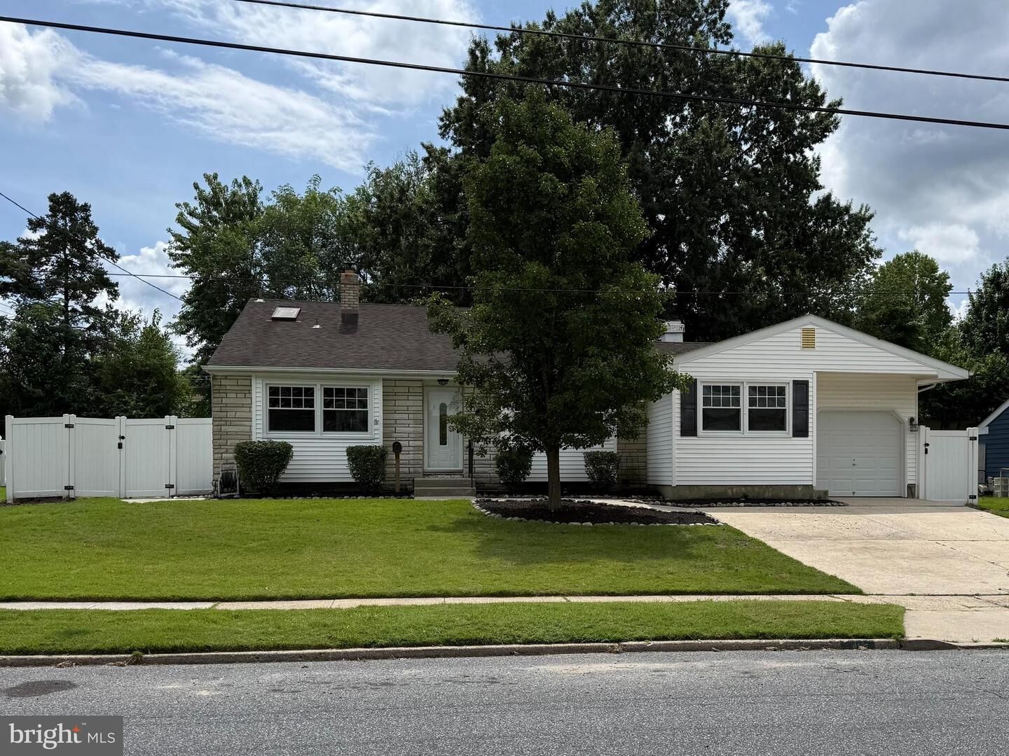 Property Photo:  417 Greenview Road  NJ 08012 