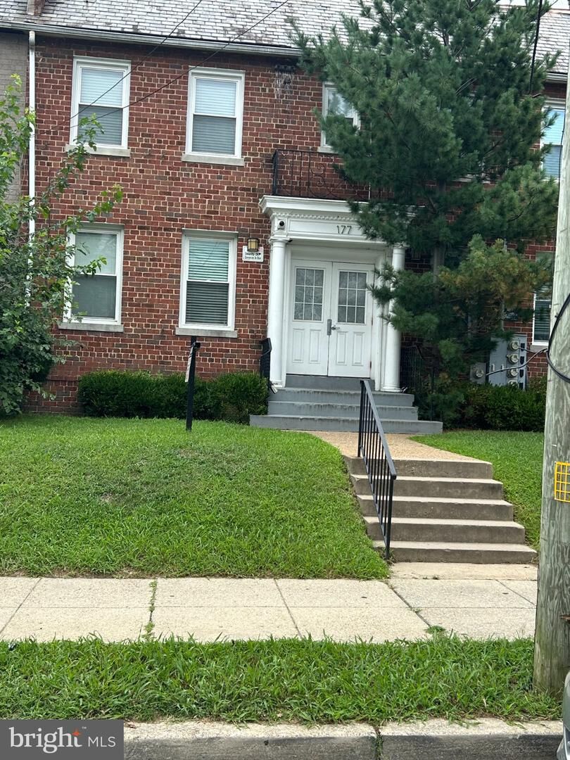 Property Photo: 177 36th Street NE 4 DC 20019