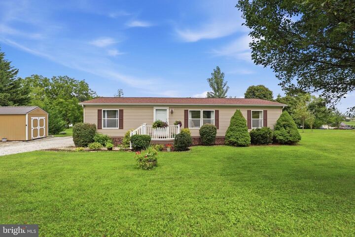 Property Photo: 13 Crest Hill Lane PA 17356