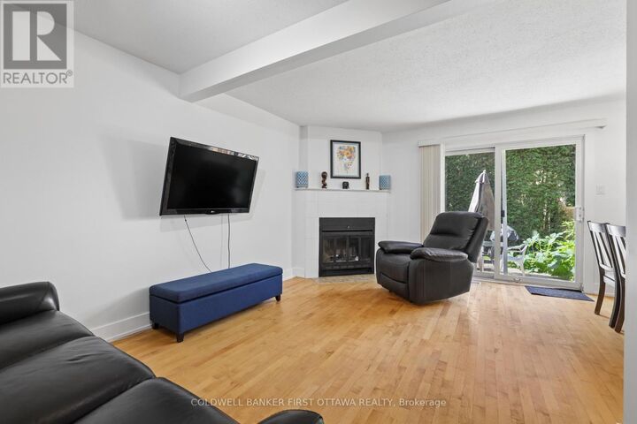 Property Photo:  70 Bujold Court 19  ON K2L 3N8 