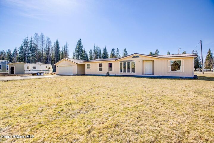 Property Photo: 198 Eastside Rd ID 83856