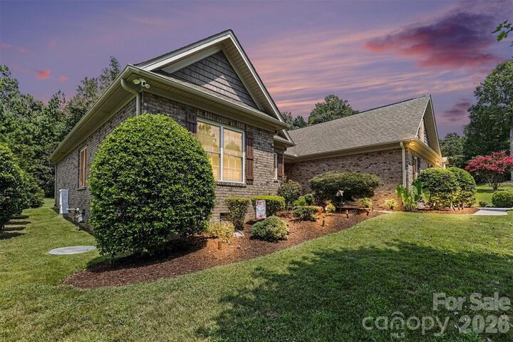 Property Photo:  1820 Wedowee Court  SC 29732 