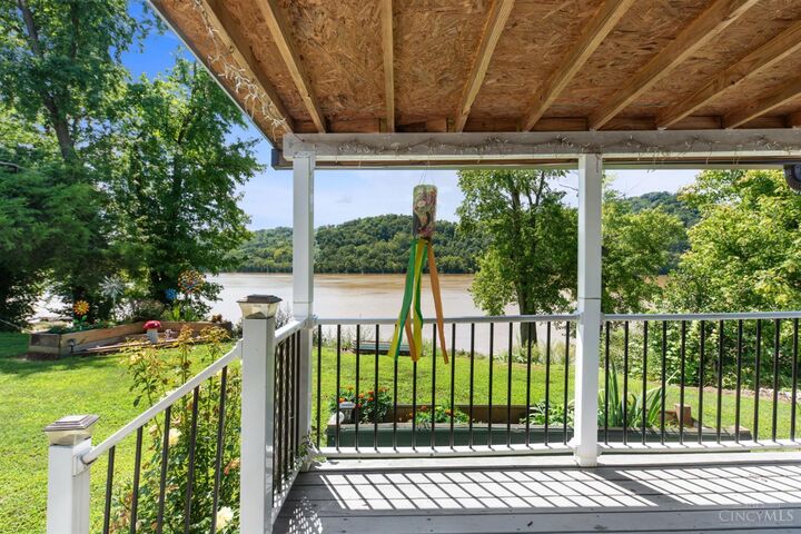Property Photo:  1017 Park Avenue  OH 45167 