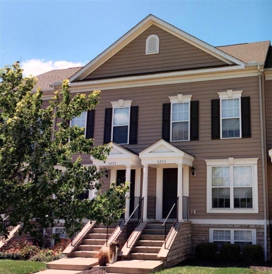 Property Photo: 5275 Royal Arch Cascade Drive OH 43016
