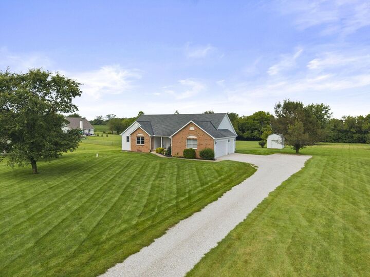 Property Photo:  1962 Hiner Road  OH 43146 