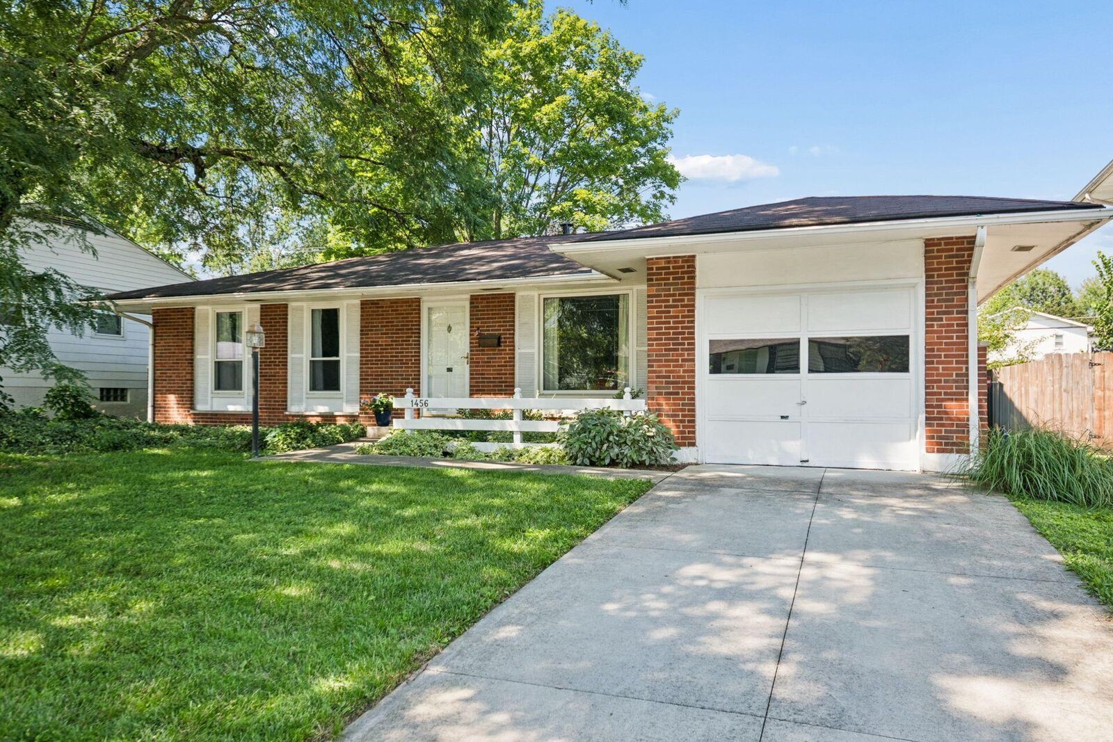 Property Photo: 1456 Thurell Road OH 43229
