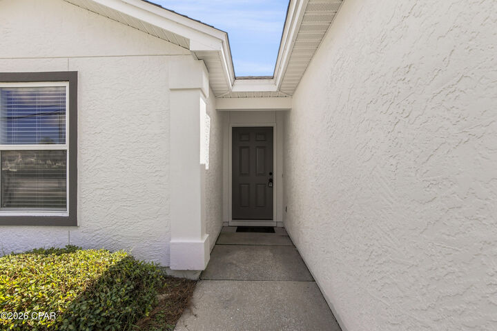 Property Photo: 8418 N Lagoon Drive FL 32408