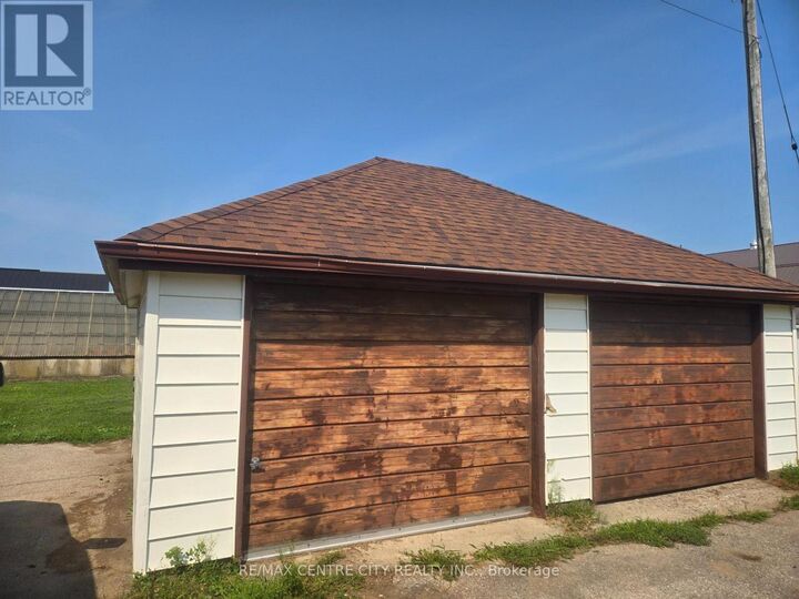 Property Photo: 8565 Imperial Road ON N5H 2R2