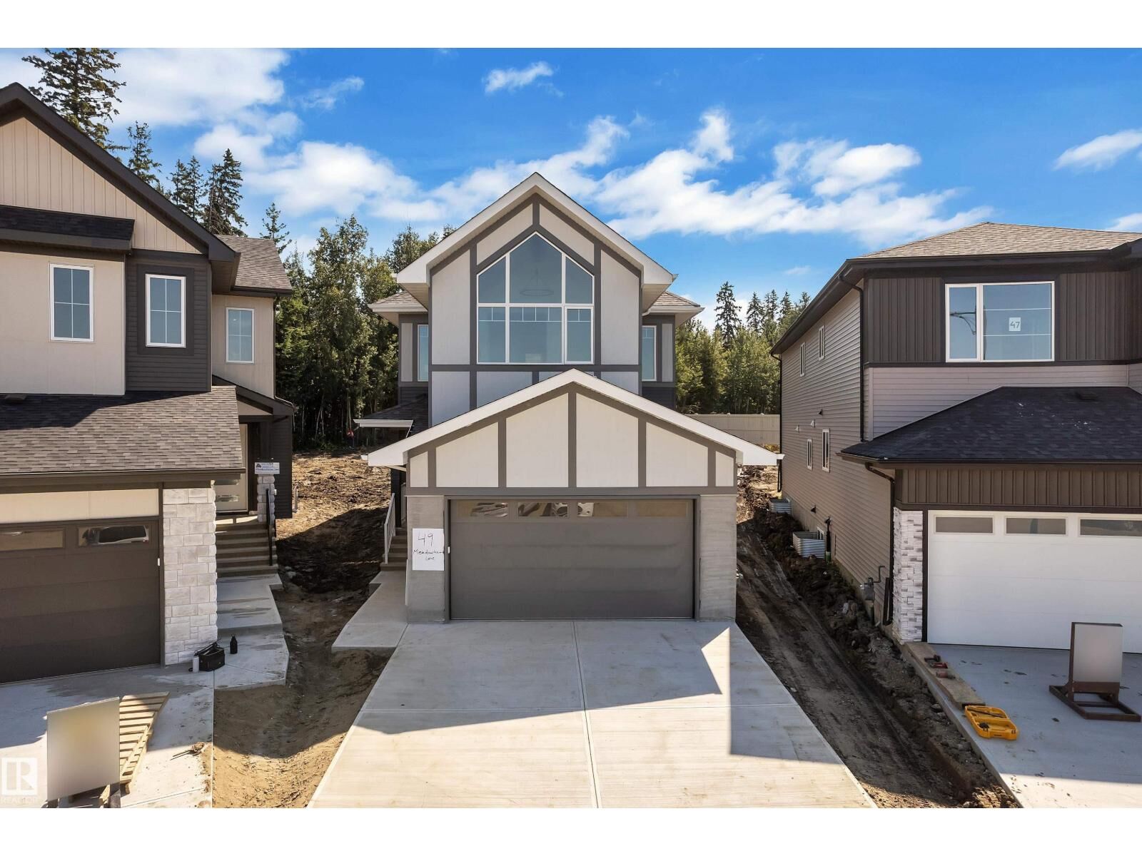 Property Photo: 49 Meadowgrove Lane, McLaughlin AB T7X 0W2
