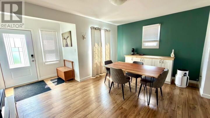 Property Photo:  454 Algoma St N  ON P7A 5B9 