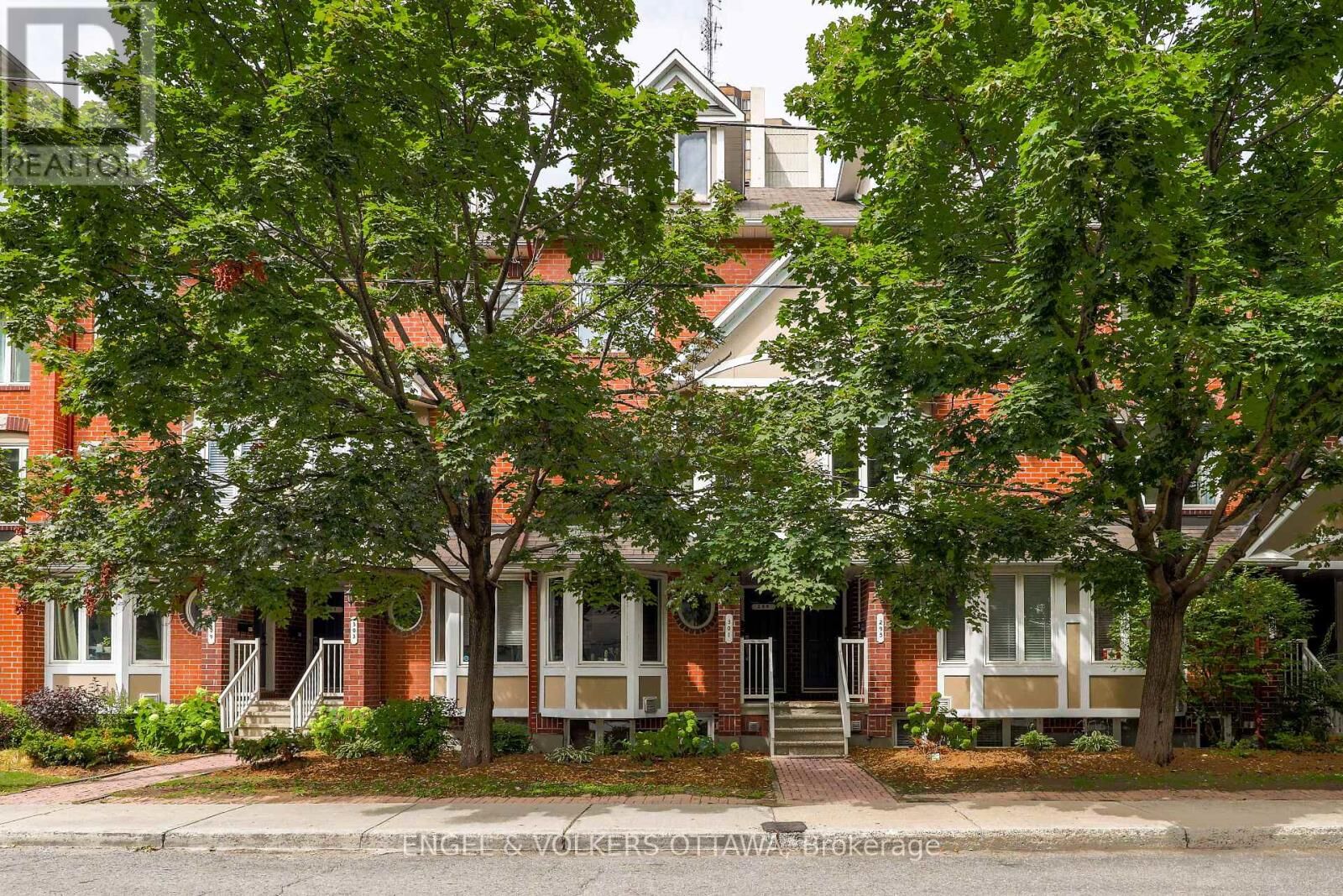 Property Photo:  301 Nepean Street  ON K1R 5G2 