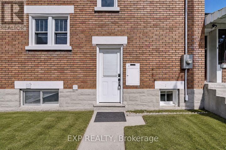 Property Photo: 147 Courtland Avenue East ON N2G 2T9