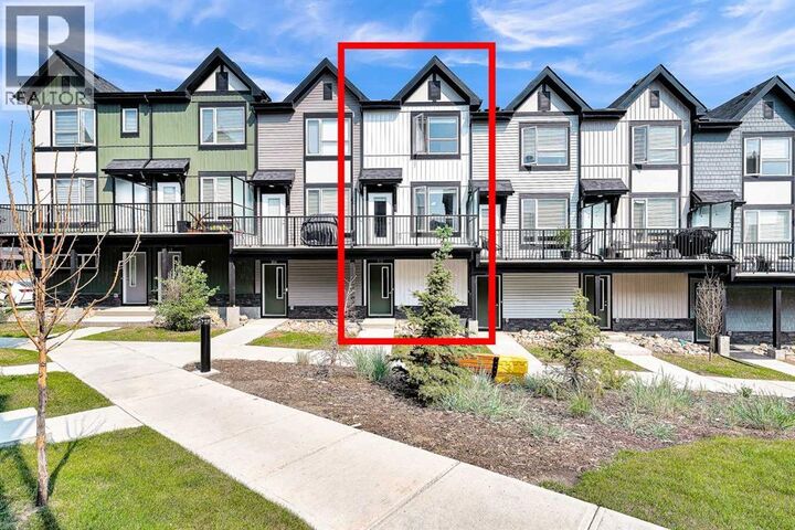 Property Photo: 16 Evanscrest Park Northwest AB T3P 1R3