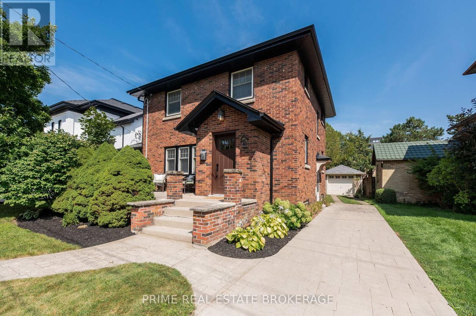 Property Photo:  29 Wellington Street  ON N5R 2P5 