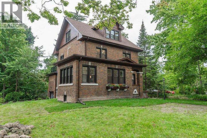 Property Photo:  53 Margaret Avenue C  ON N2H 4H3 