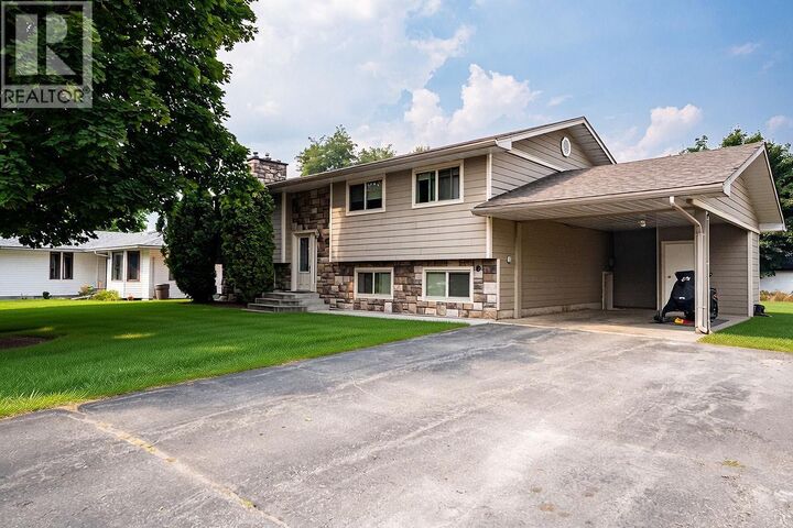 Property Photo: 1506 Mountain View Drive BC V0E 2S1