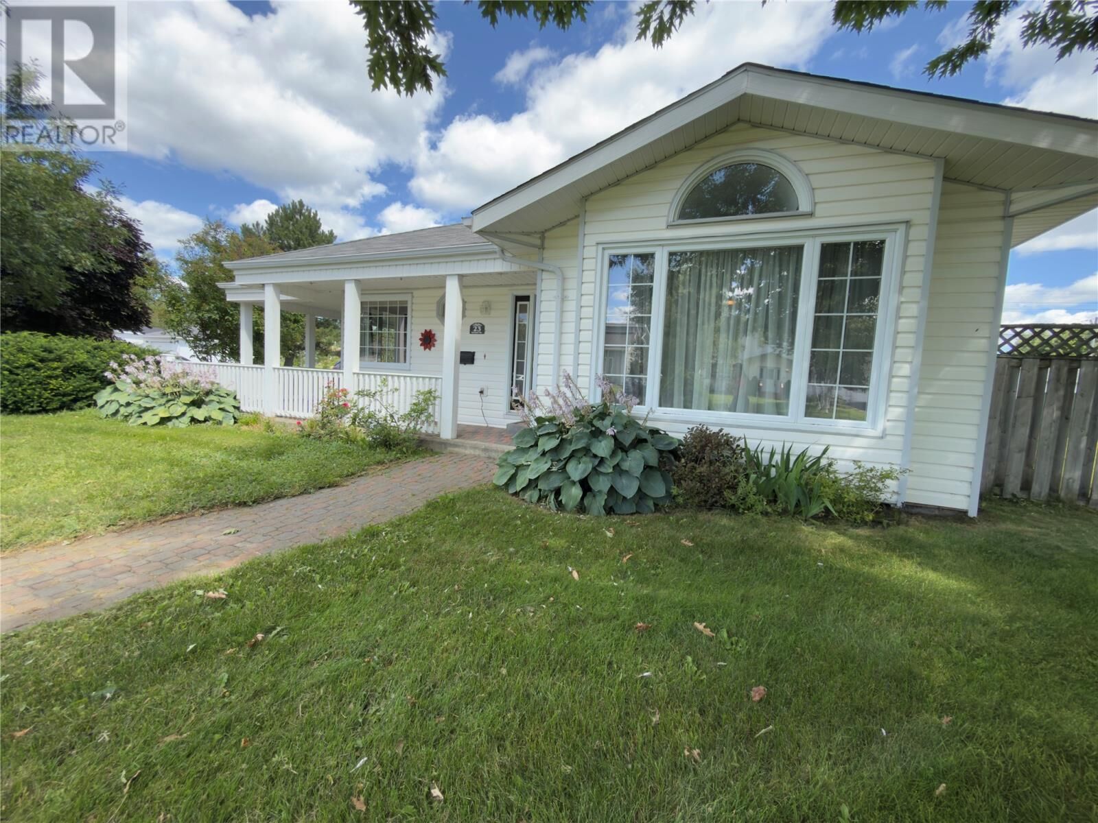 Property Photo:  23 Ireland Drive  NL A2A 2W4 