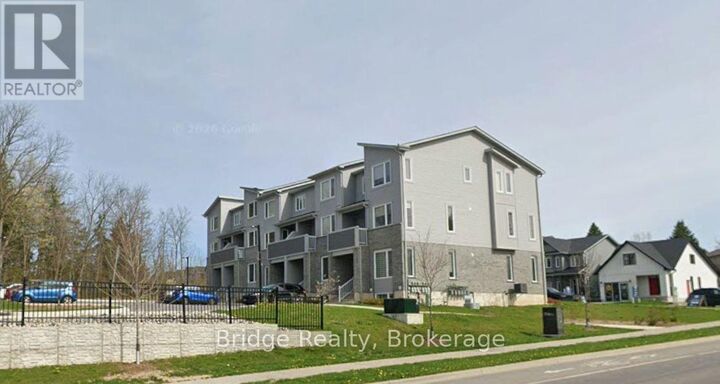 990 Deveron Crescent 11 — photo 1