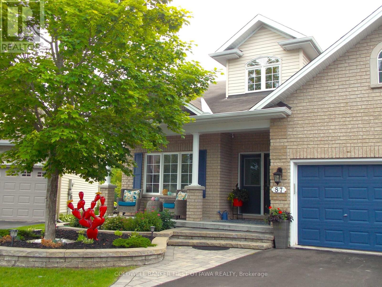 Property Photo:  87 Wolff Crescent  ON K7S 0C1 