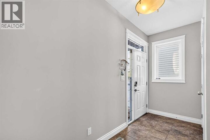 Property Photo: 176 Hawthorn Way AB T9K 0P2