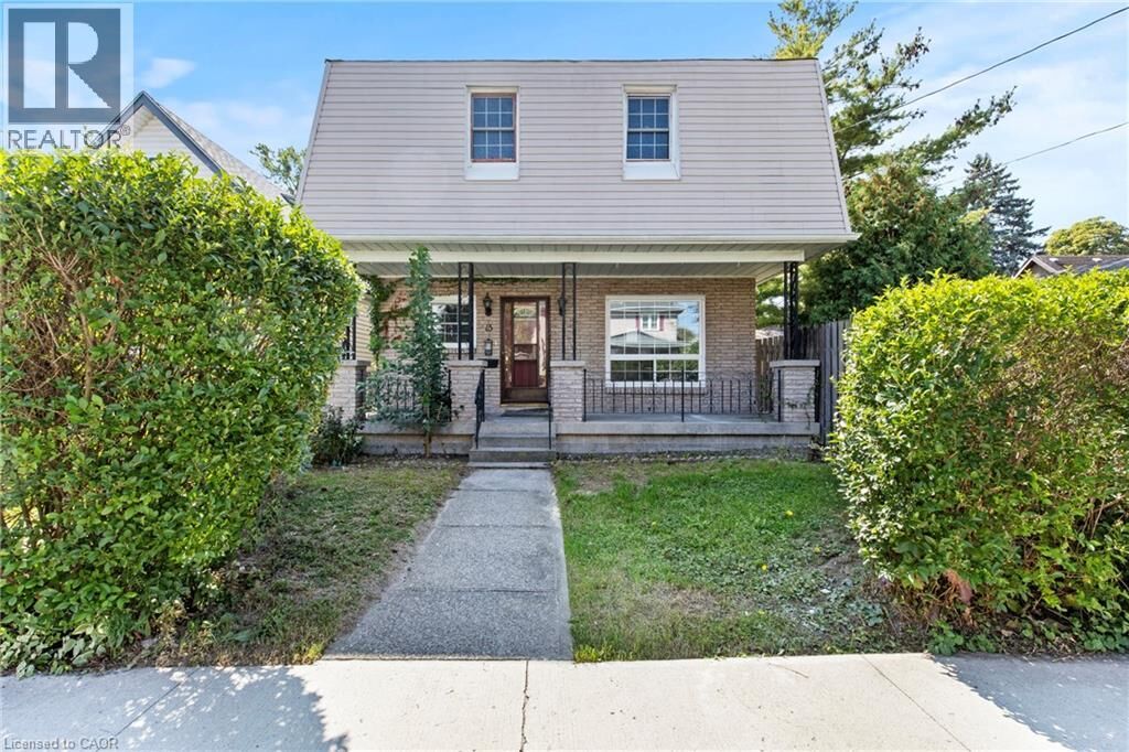 Property Photo: 15 McCormick Street Upper ON L3C 4L8