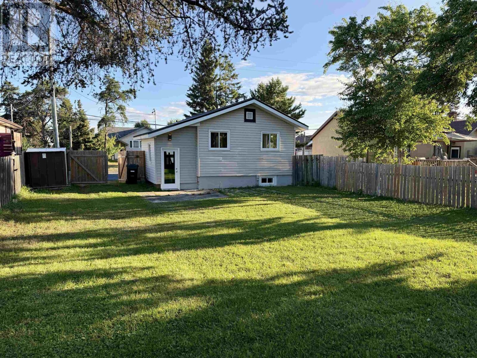 Property Photo: 330 Arundel St ON P7A 1L3