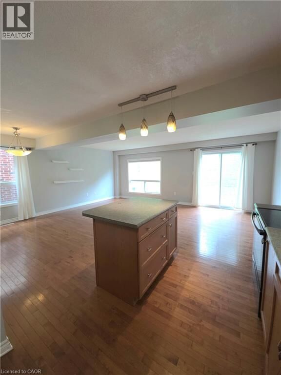 Property Photo:  998 Mapleridge Street  ON N6H 0A6 