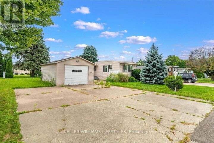 8 Stewart Street — photo 1
