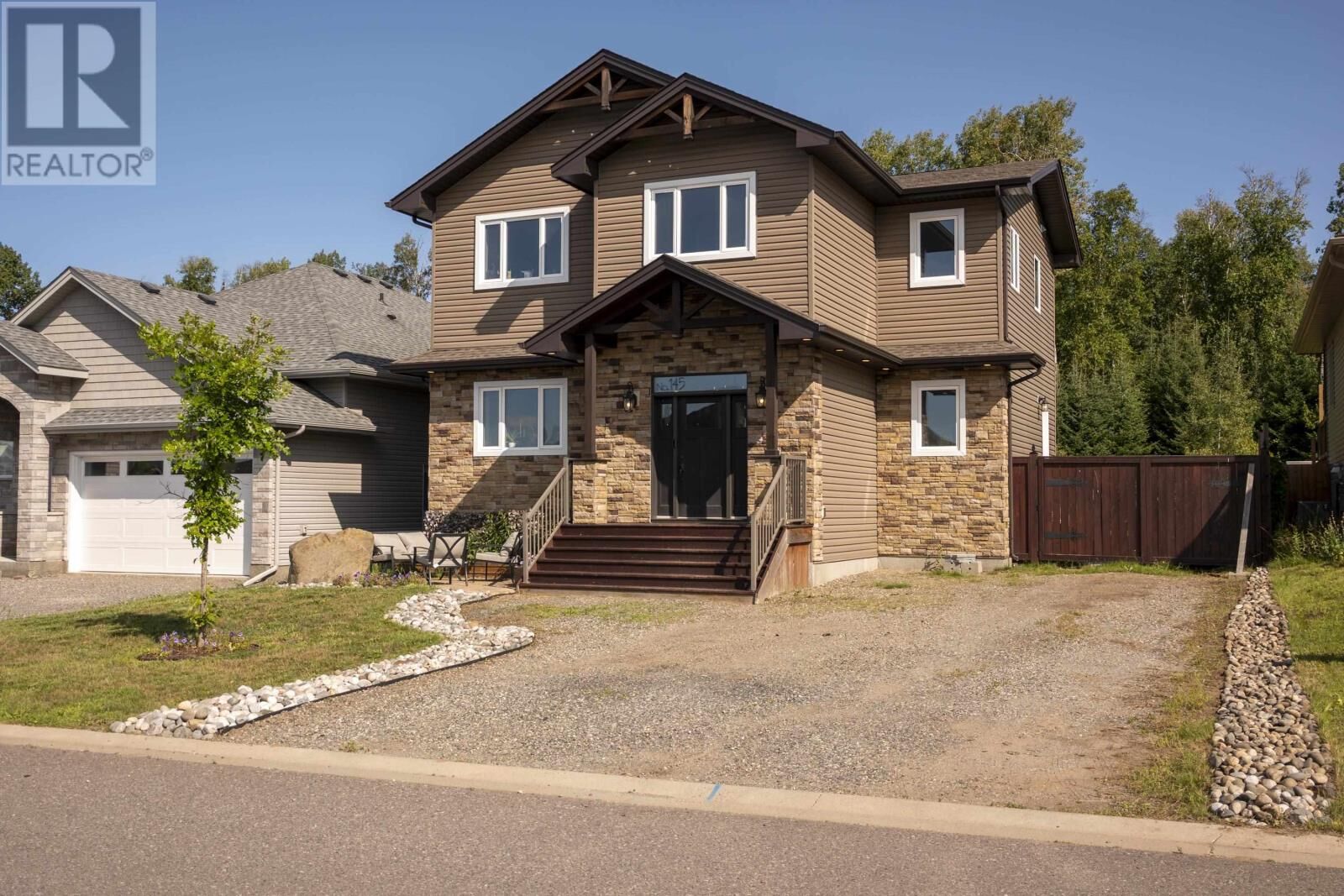Property Photo: 145 Dogwood Cres ON P7G 2N9