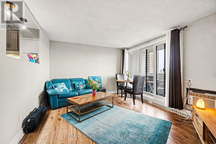 Property Photo:  1081 Ambleside Drive 1009  ON K2B 8C8 