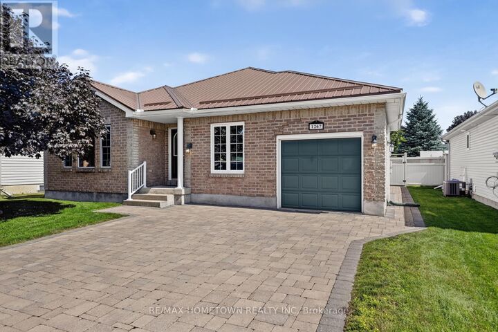 Property Photo:  1267 Cuthbertson Avenue  ON K6V 7M5 