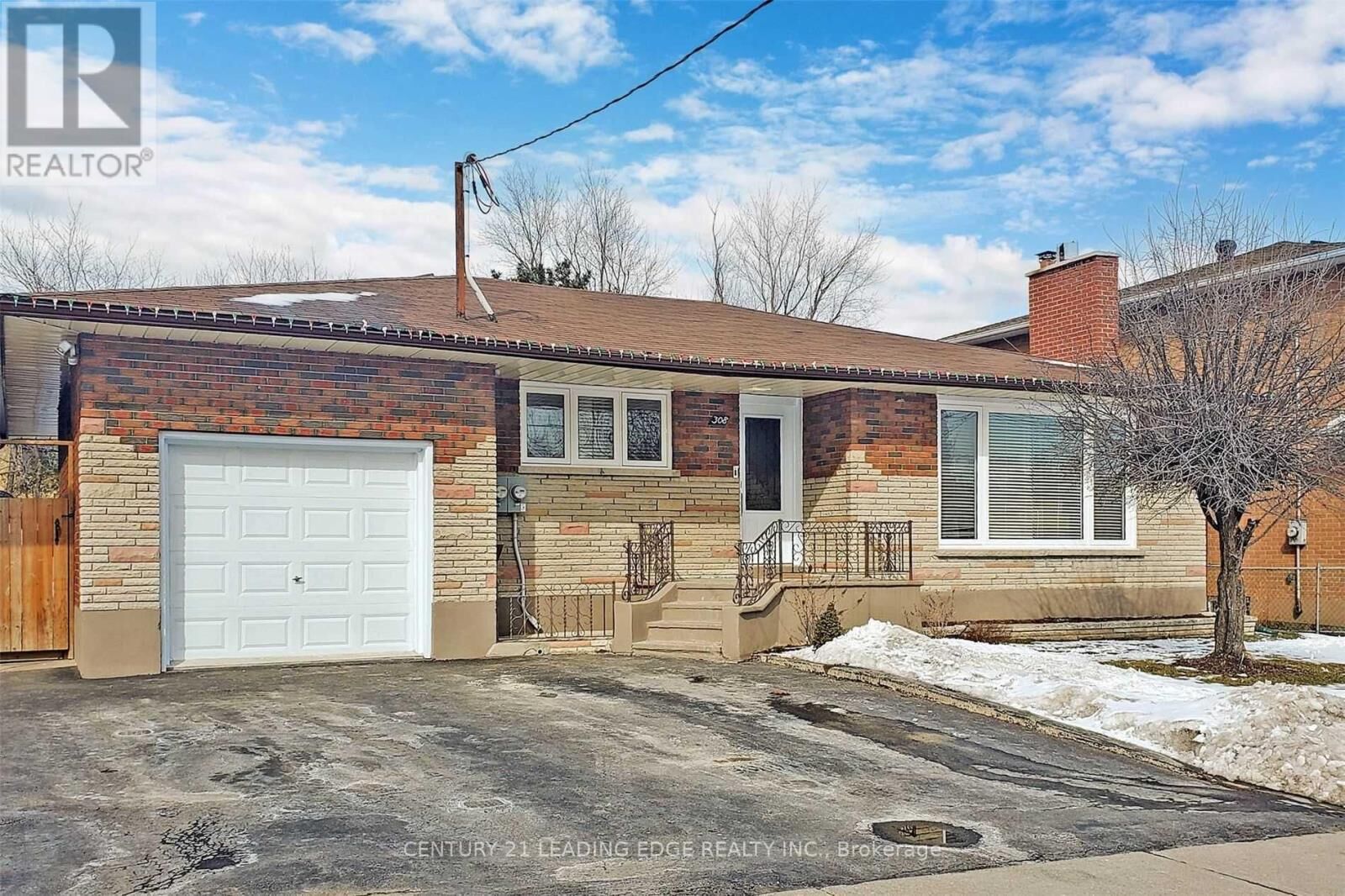 Property Photo:  308 Elgin Street West  ON L1J 2P3 