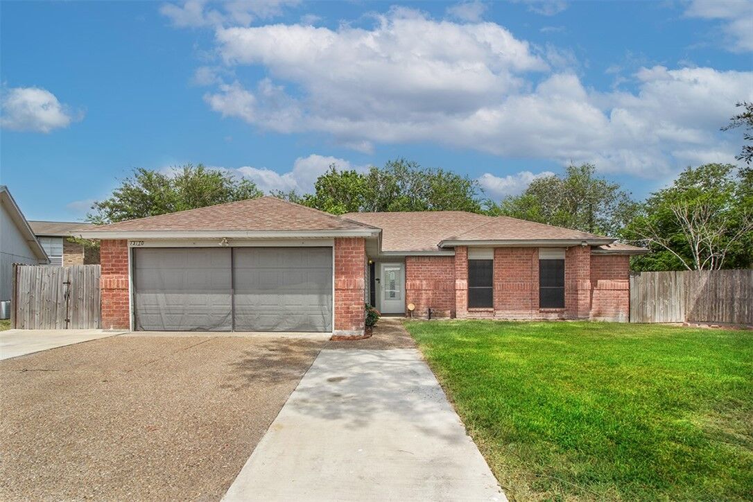 Property Photo:  13110 Sunnyville Circle  TX 78410 