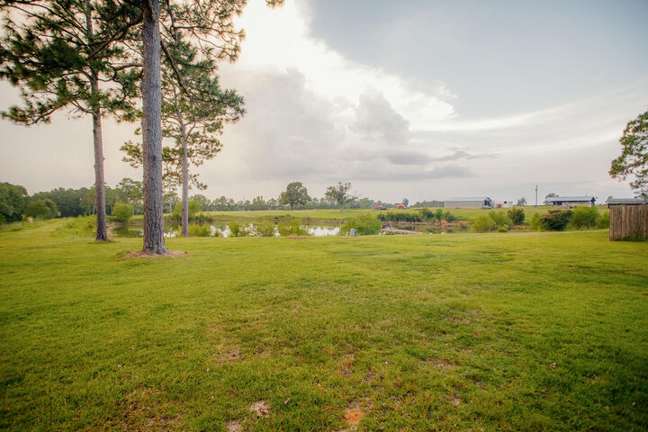 Property Photo: 8416 Ludlam Road FL 32567