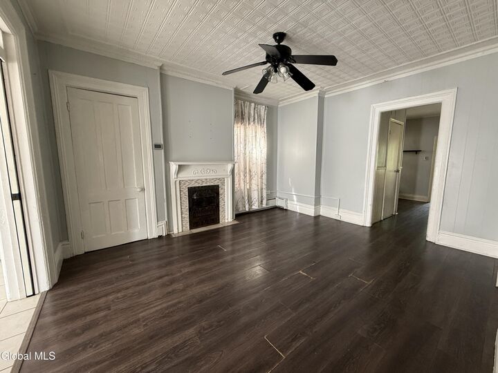 Property Photo: 403 2nd Street 2 NY 12180