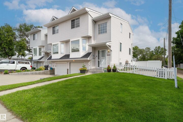 Property Photo:  10013 103 Street  AB T8L 2E1 