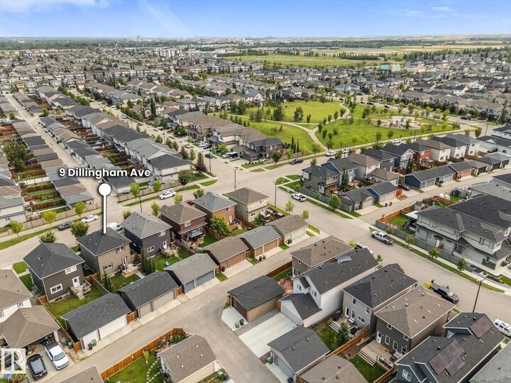 Property Photo: 9 Dillingham AB T8L 0N2