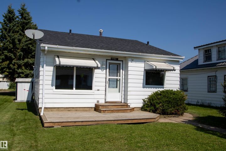 4706 51 Ave — photo 1
