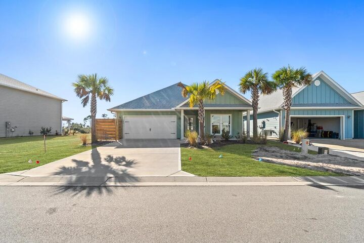 Property Photo: 186 Pond Cypress Cv FL 32456
