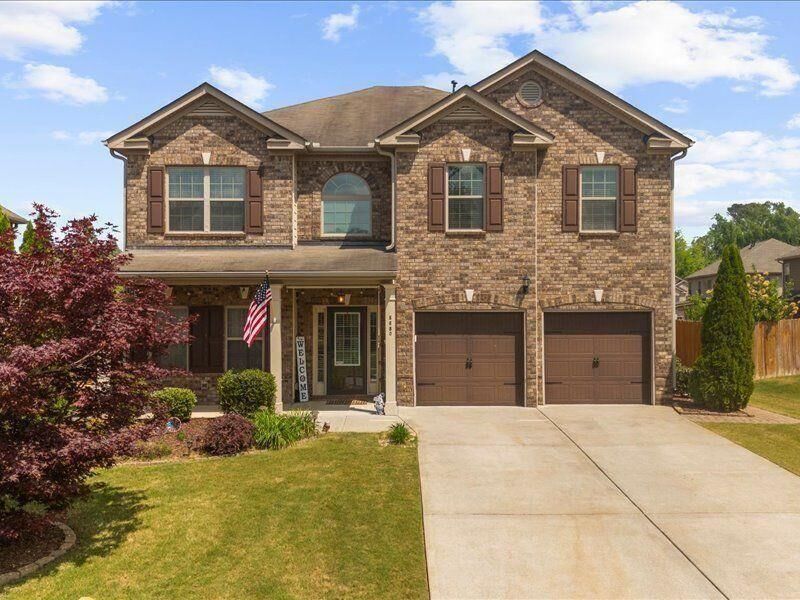 Property Photo:  5680 Banner Boulevard  GA 30028 