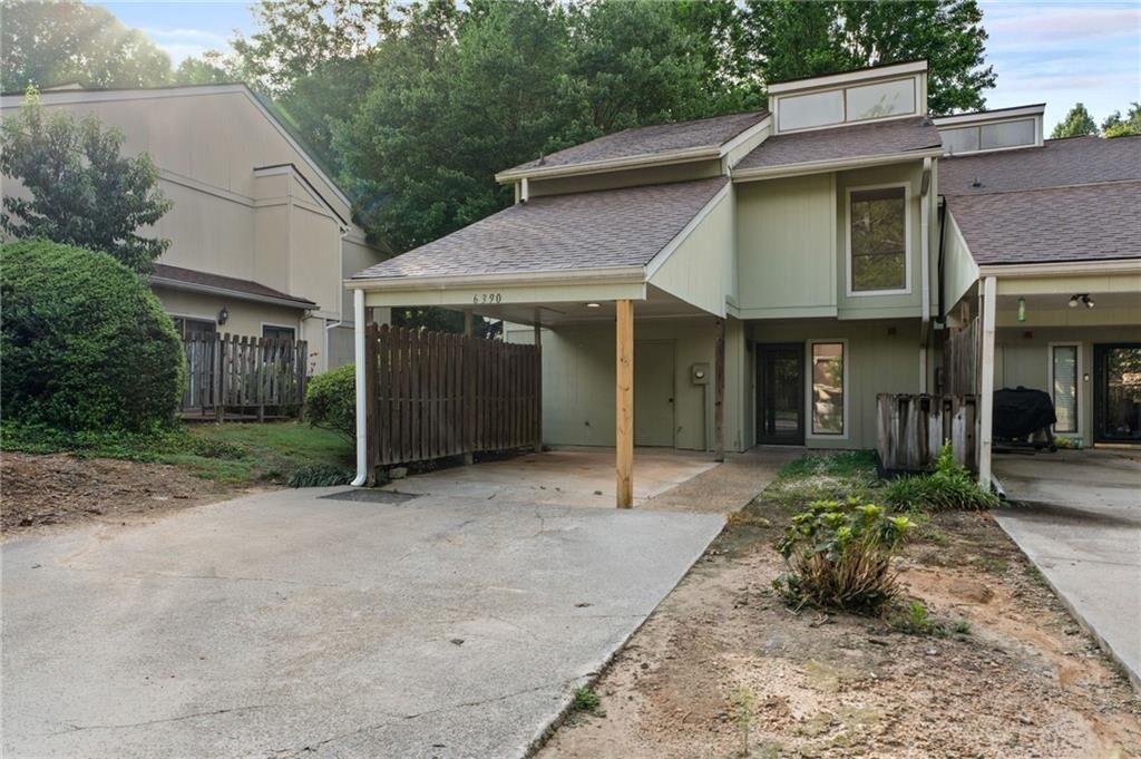 Property Photo:  6390 Hawthorne Terrace  GA 30092 