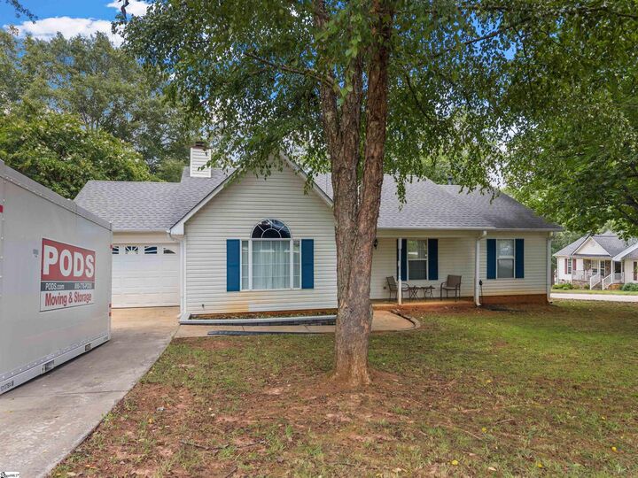 Property Photo: 175 Poplar Creek Drive SC 29303