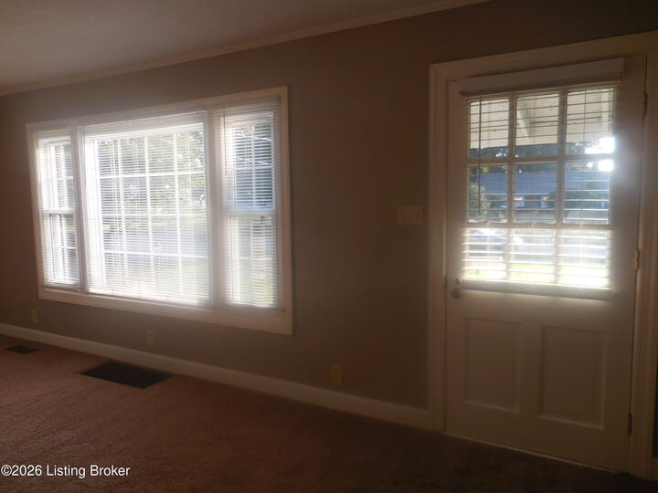Property Photo: 514 N 5th Ave KY 40031