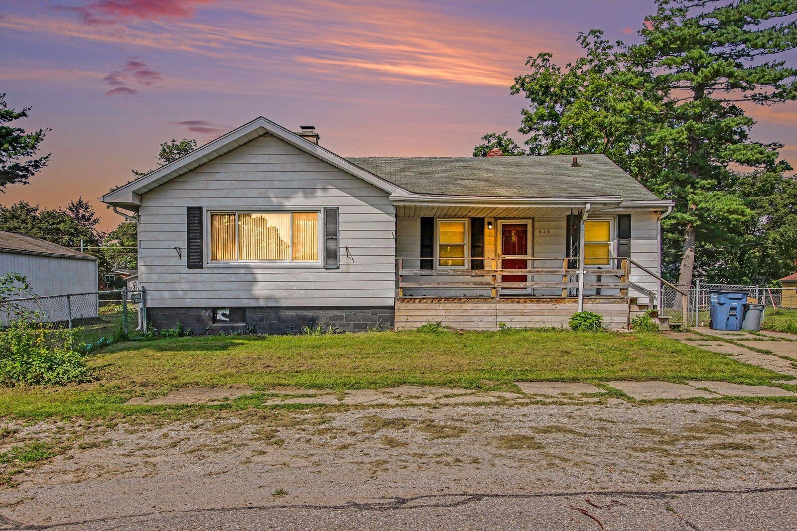 Property Photo:  626 Gladys Street  IN 46360 
