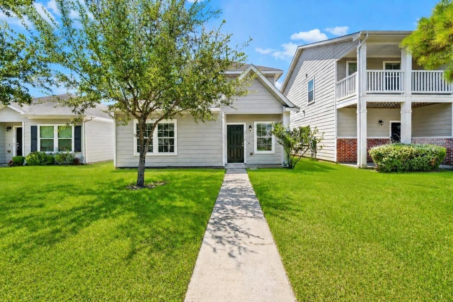 Property Photo: 1714 Claremont Garden Circle TX 77047