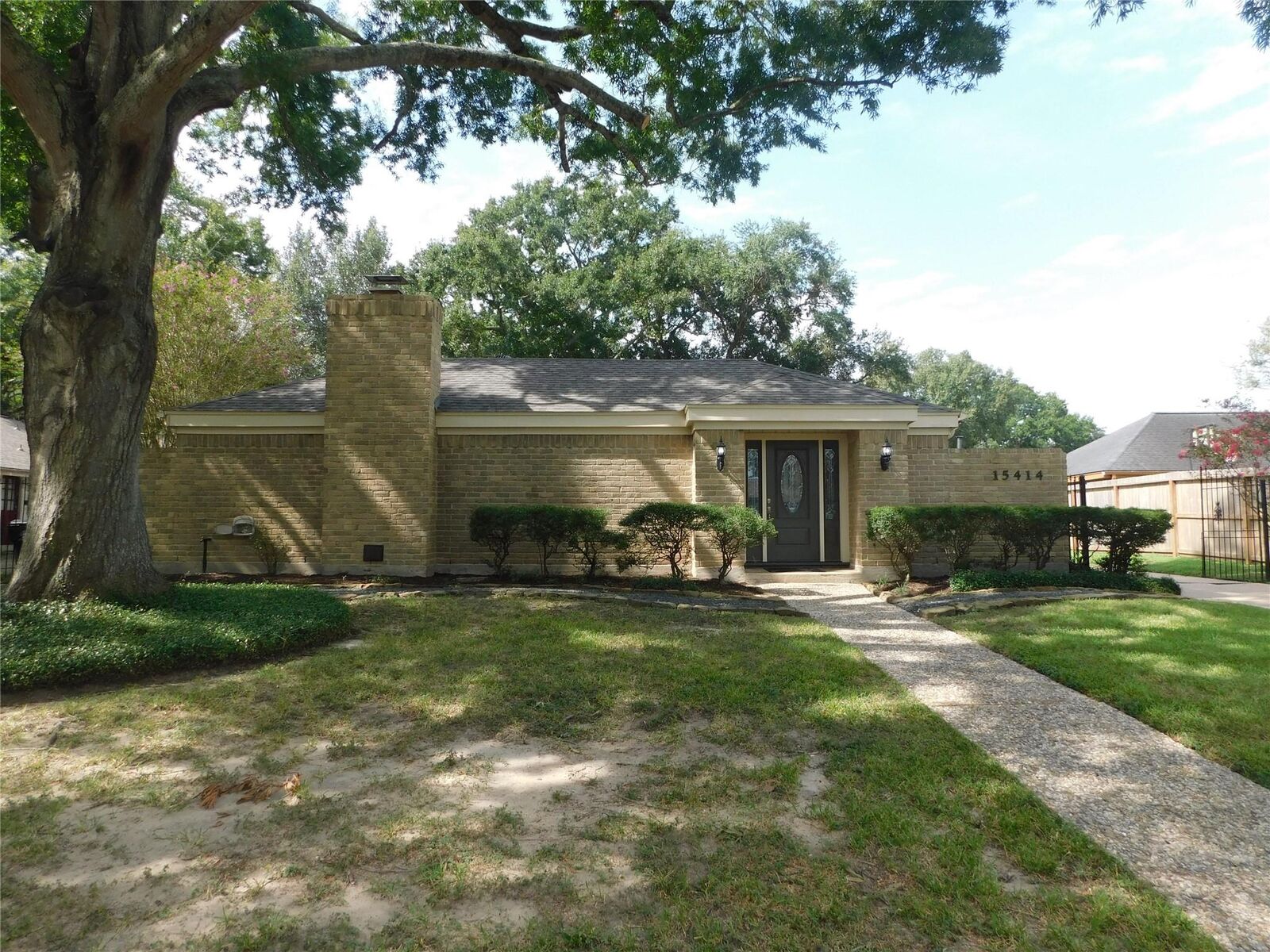 Property Photo: 15414 Pleasant Valley Road TX 77062